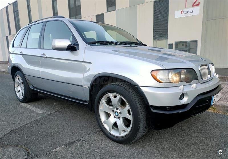 BMW X5 4.4i 5p.