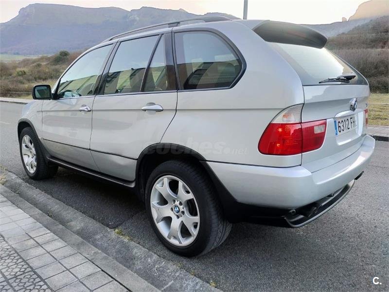 BMW X5 4.4i 5p.