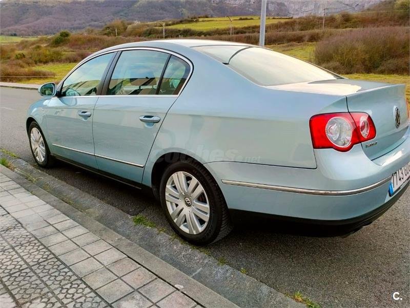 Volkswagen Passat 2.0 TDI 140cv DPF Highline 4p.