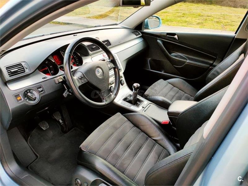 Volkswagen Passat 2.0 TDI 140cv DPF Highline 4p.