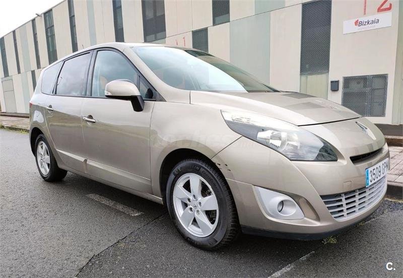 Renault Grand Scenic Dynamique 1.9dCi 130cv 7 plazas 5p.