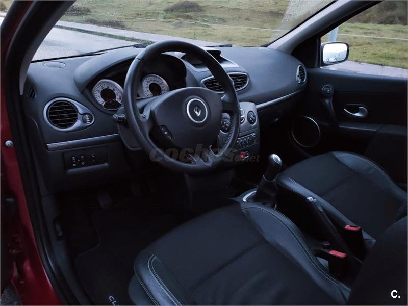 Renault Clio Authentique 1.2 16v 3p.