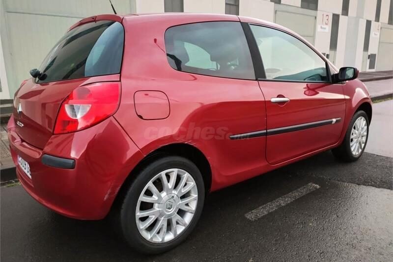 Renault Clio Authentique 1.2 16v 3p.