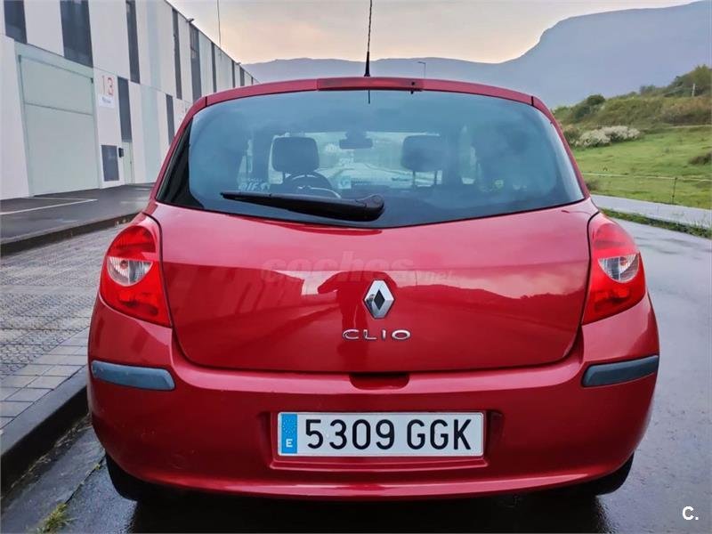 Renault Clio Authentique 1.2 16v 3p.