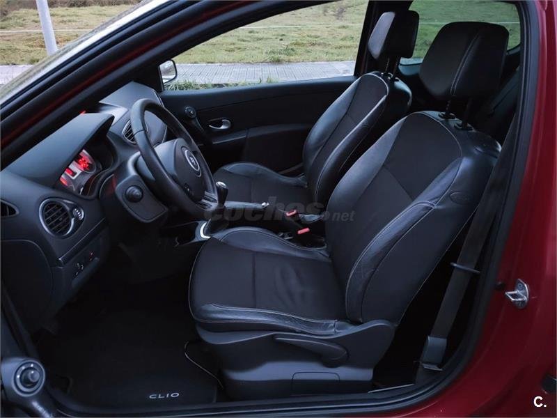 Renault Clio Authentique 1.2 16v 3p.