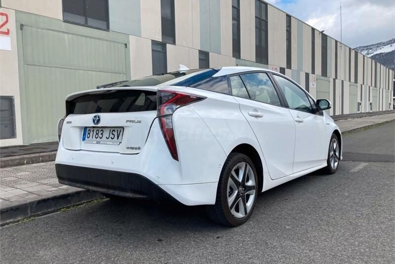 Toyota Prius Advance 5p.