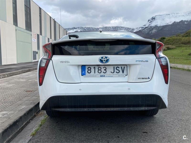 Toyota Prius Advance 5p.