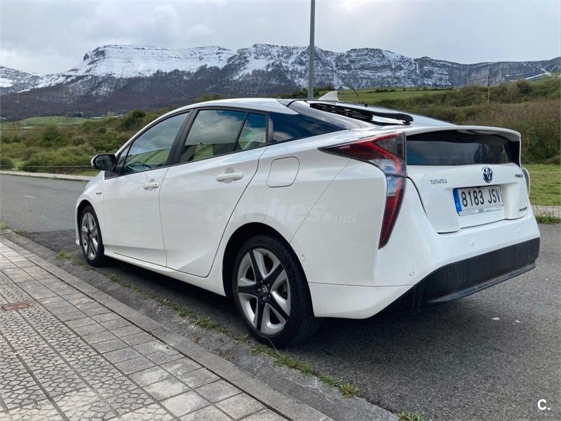 Toyota Prius Advance 5p.