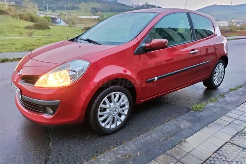 Renault Clio Authentique 1.2 16v 3p.