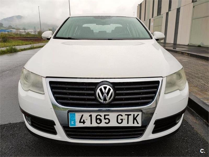 Volkswagen Passat 2.0 TDI 110cv DPF Edition Plus 4p.