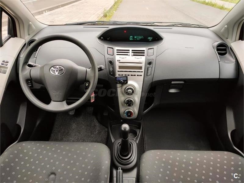 Toyota Yaris 1.3 VVTI Active 3p.