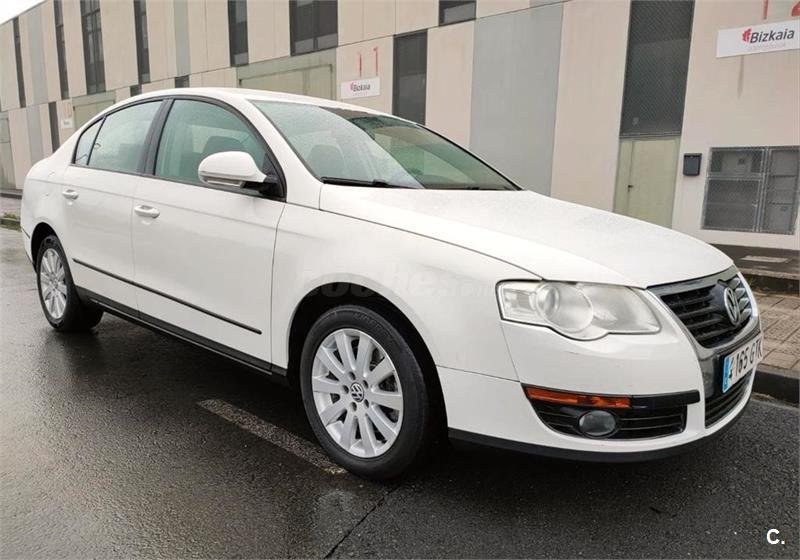 Volkswagen Passat 2.0 TDI 110cv DPF Edition Plus 4p.