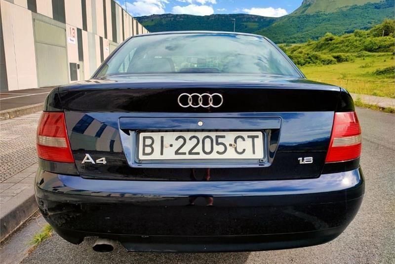 Audi A4 1.8 4p.