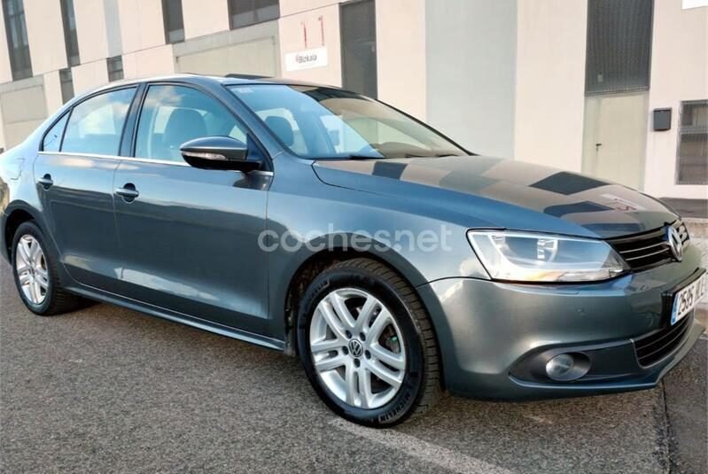 Volkswagen Jetta 1.6 TDI 105cv Sport