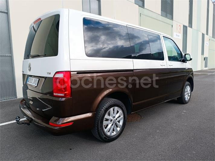 Volkswagen Caravelle Comfortline Corto 2.0 TDI BMT 150CV 4p.