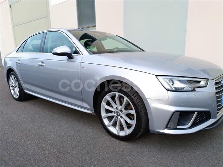 Audi A4 S line 35 TDI 110kW 150CV S tronic 4p.