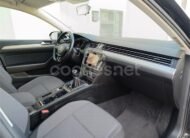 Volkswagen Passat Advance 1.6 TDI 88kW 120CV Variant 5p.