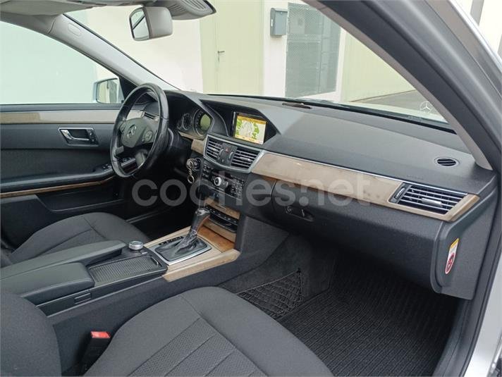 MERCEDES-BENZ Clase E 250 CDI Blue Efficiency 4p.