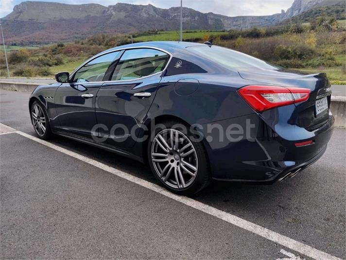 Maserati Ghibli Granlusso V6 350 HP RWD