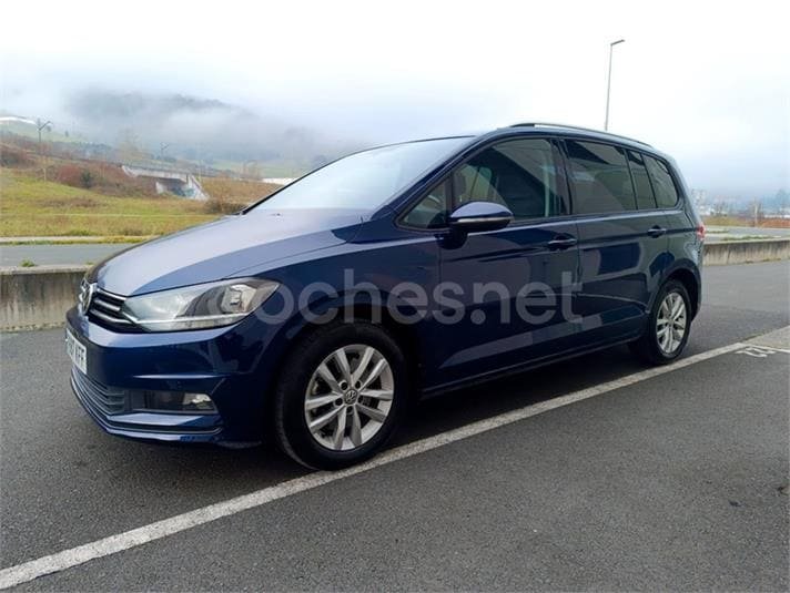 Volkswagen Touran Advance 2.0 TDI