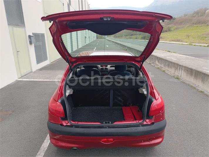 PEUGEOT 206 XT 2.0 HDI