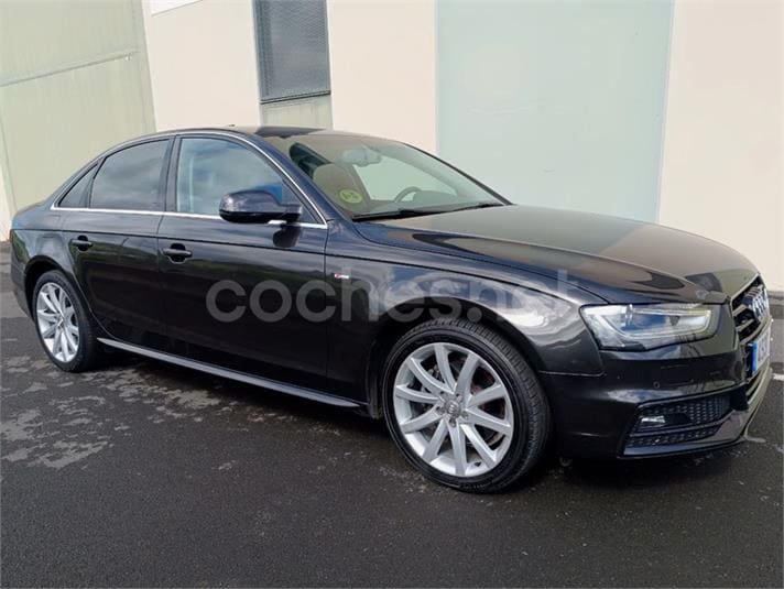Audi A4 2.0 TDI S line edition