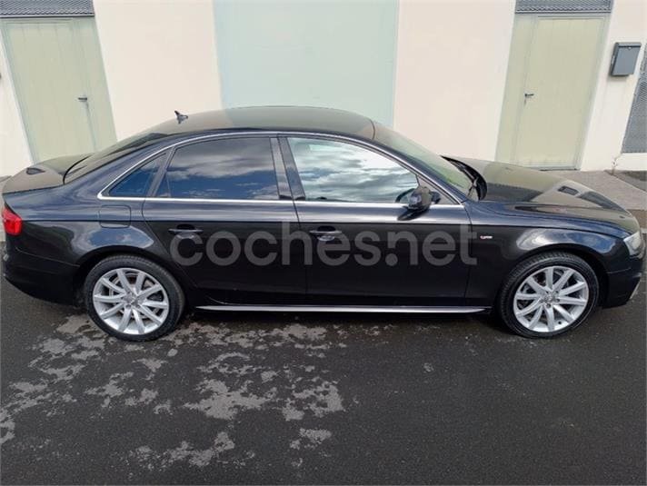 Audi A4 2.0 TDI S line edition
