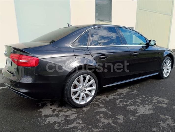 Audi A4 2.0 TDI S line edition