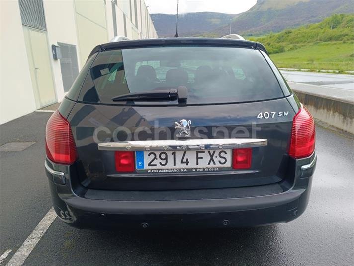 PEUGEOT 407 SW ST Confort Pack 2.0 HDi 136