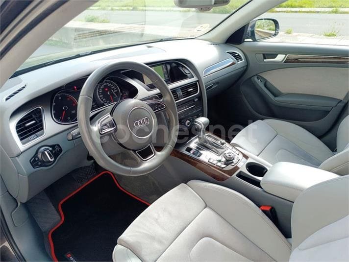 Audi A4 2.0 TDI S line edition