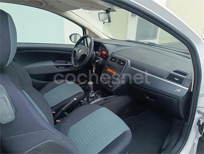 FIAT Grande Punto 1.4 16v Dynamic
