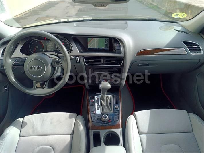Audi A4 2.0 TDI S line edition