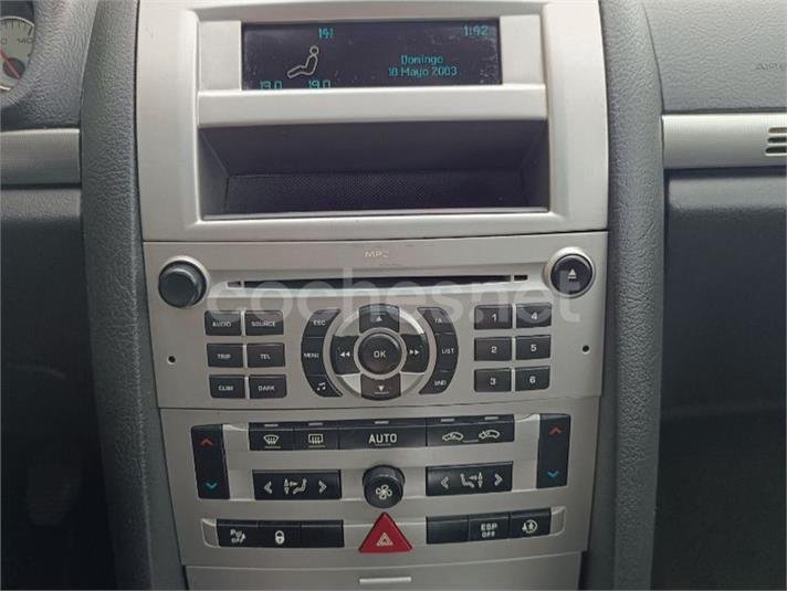 PEUGEOT 407 SW ST Confort Pack 2.0 HDi 136