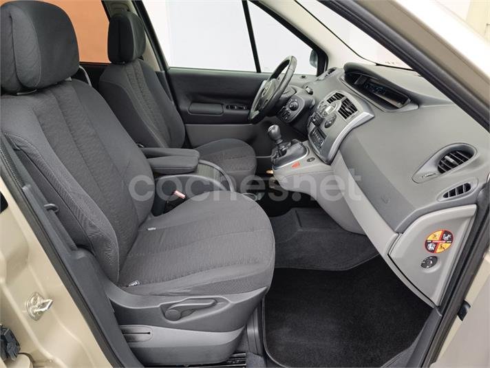 RENAULT Scénic Dynamique 1.9dCi EU4