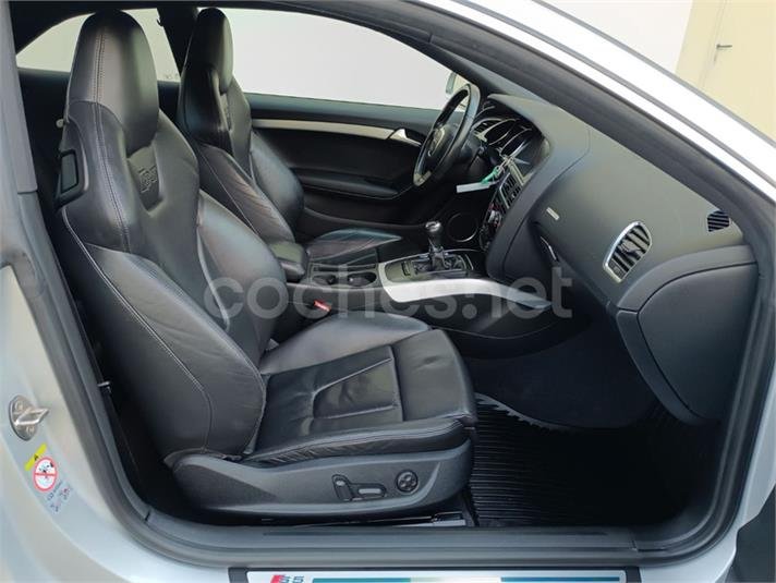AUDI S5 4.2 FSI quattro tiptronic