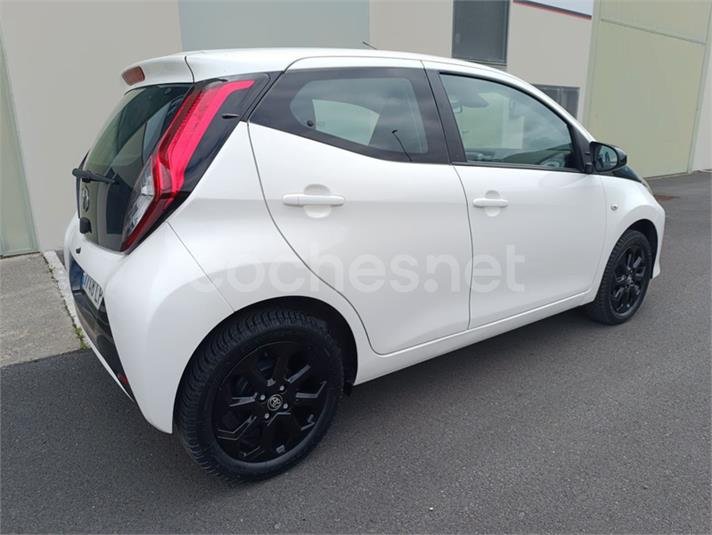 TOYOTA Aygo 1.0 70 xplay