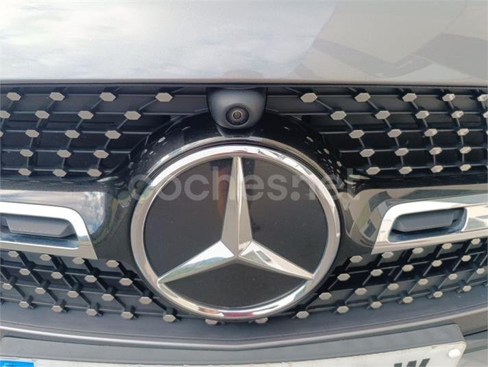 MERCEDES-BENZ GLA 200 D