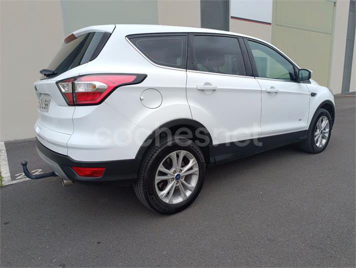 FORD Kuga 2.0 TDCi 4×4 Trend