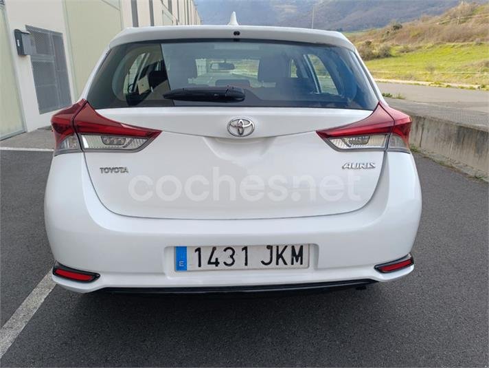 Toyota Auris 90D Active