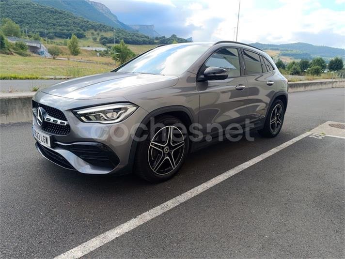MERCEDES-BENZ GLA 200 D