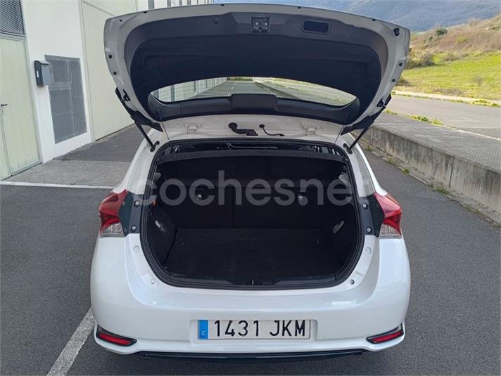 Toyota Auris 90D Active