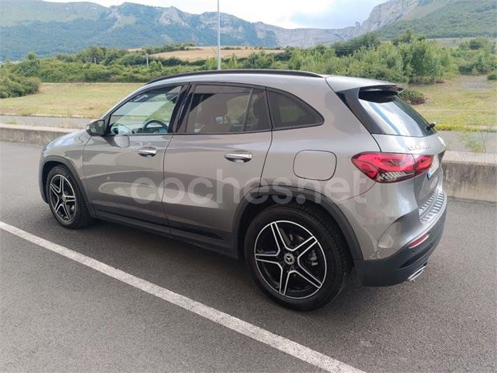 MERCEDES-BENZ GLA 200 D