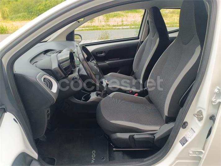 TOYOTA Aygo 1.0 70 xplay