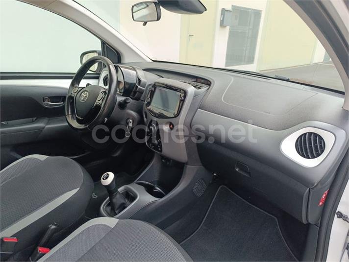 TOYOTA Aygo 1.0 70 xplay