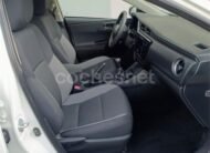 Toyota Auris 90D Active