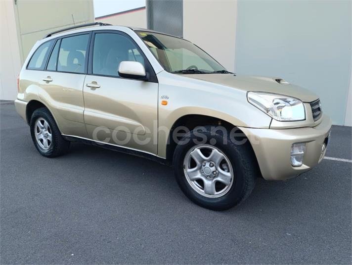 TOYOTA Rav4 2.0 D4D Luna 4X4