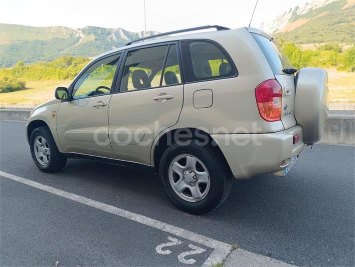 TOYOTA Rav4 2.0 D4D Luna 4X4