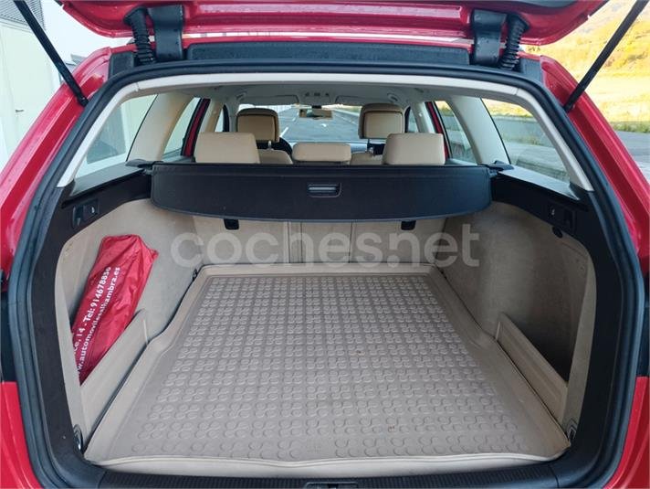 VOLKSWAGEN Passat Variant 2.0 TDI 140 Advance BMotion Tech