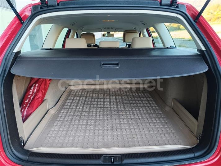 VOLKSWAGEN Passat Variant 2.0 TDI 140 Advance BMotion Tech