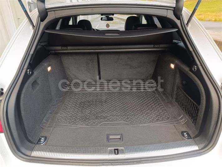 AUDI A4 Avant 2.0 TDI 177 multitr S line edition